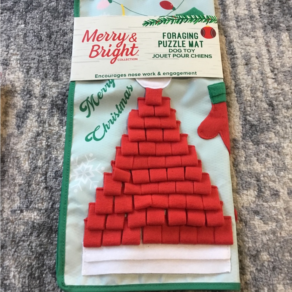 Merry & Bright Foraging Puzzle Mat Dog Toy 20x20
